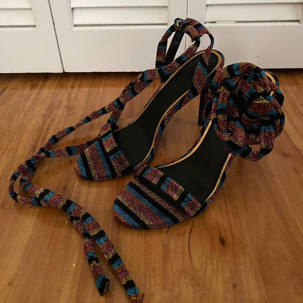 Stripe shimmer heels
